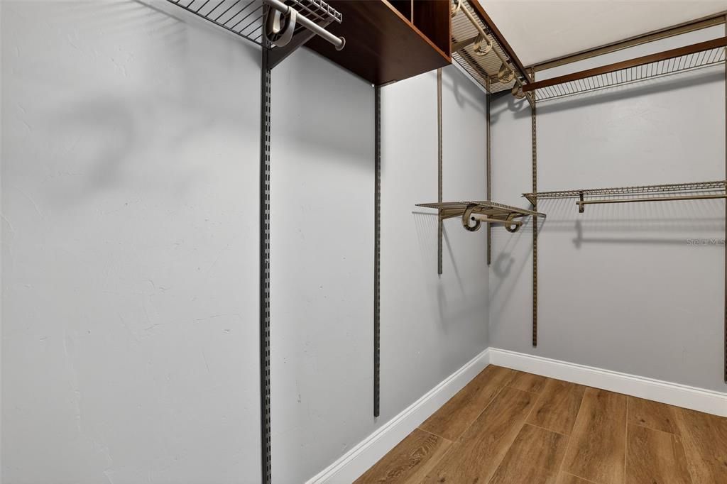 待售: $271,900 (2 贝兹, 2 浴室, 1200 平方英尺)