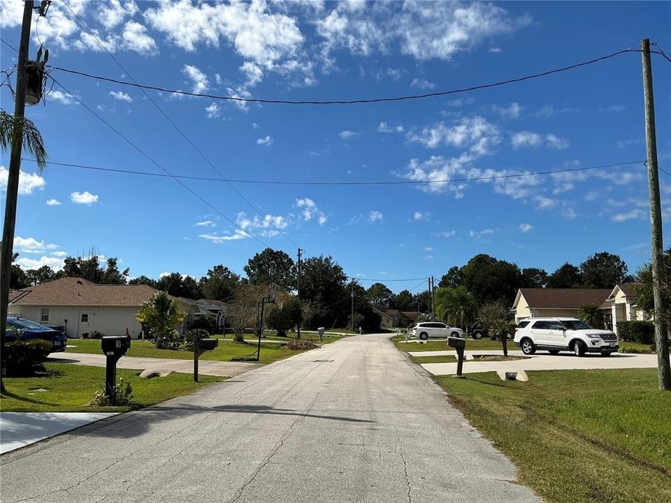 待售: $88,000 (0.23 acres)