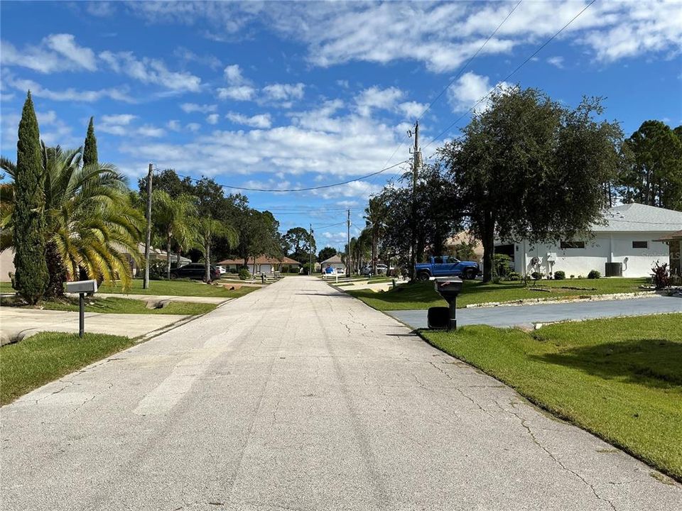 待售: $88,000 (0.23 acres)