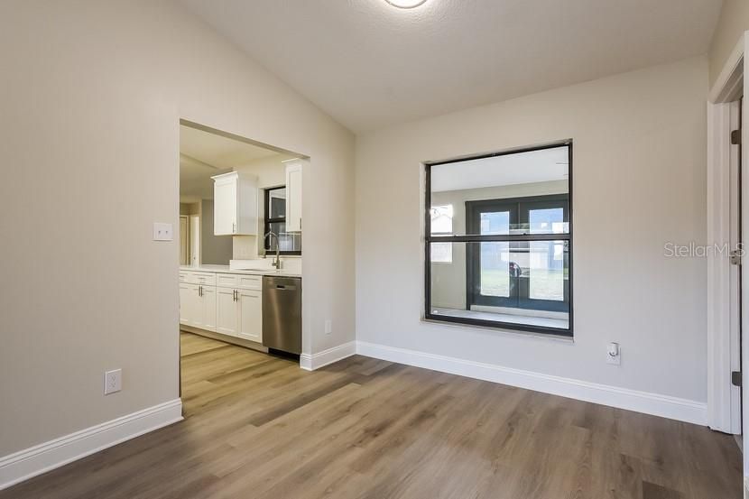 For Sale: $419,900 (3 beds, 2 baths, 1497 Square Feet)