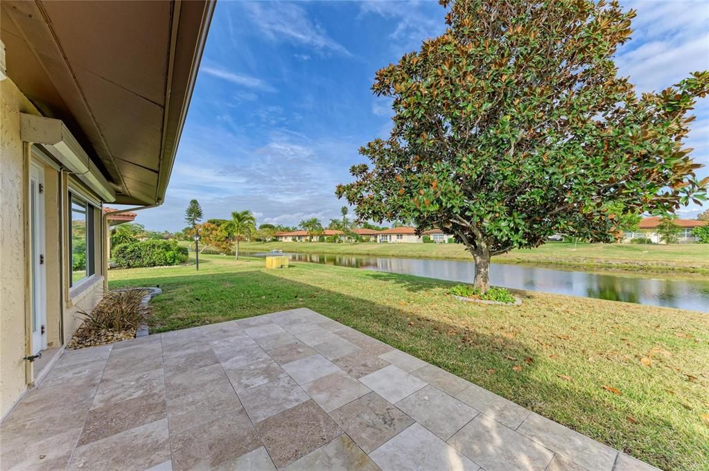 For Sale: $324,000 (2 beds, 2 baths, 1230 Square Feet)