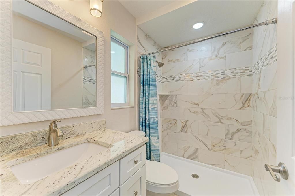 For Sale: $324,000 (2 beds, 2 baths, 1230 Square Feet)