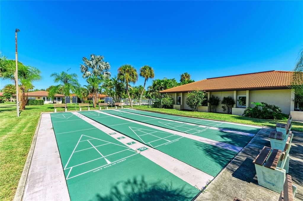 For Sale: $324,000 (2 beds, 2 baths, 1230 Square Feet)