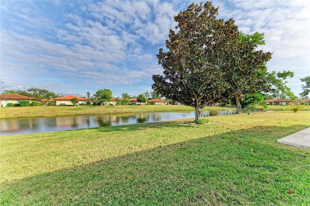 For Sale: $324,000 (2 beds, 2 baths, 1230 Square Feet)