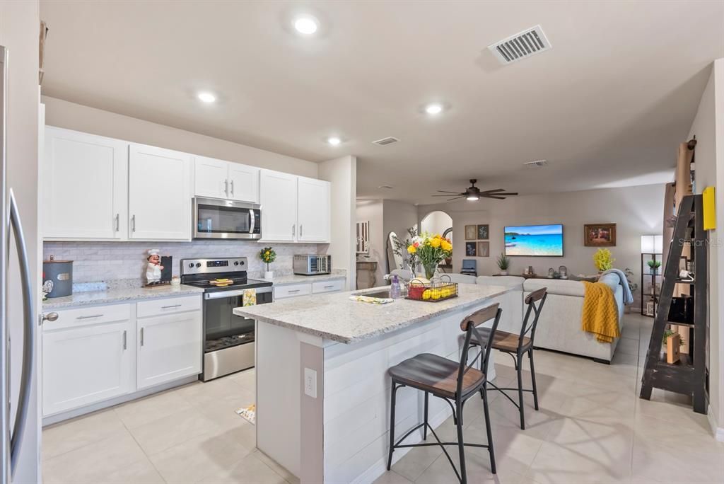 For Sale: $399,000 (4 beds, 2 baths, 2102 Square Feet)