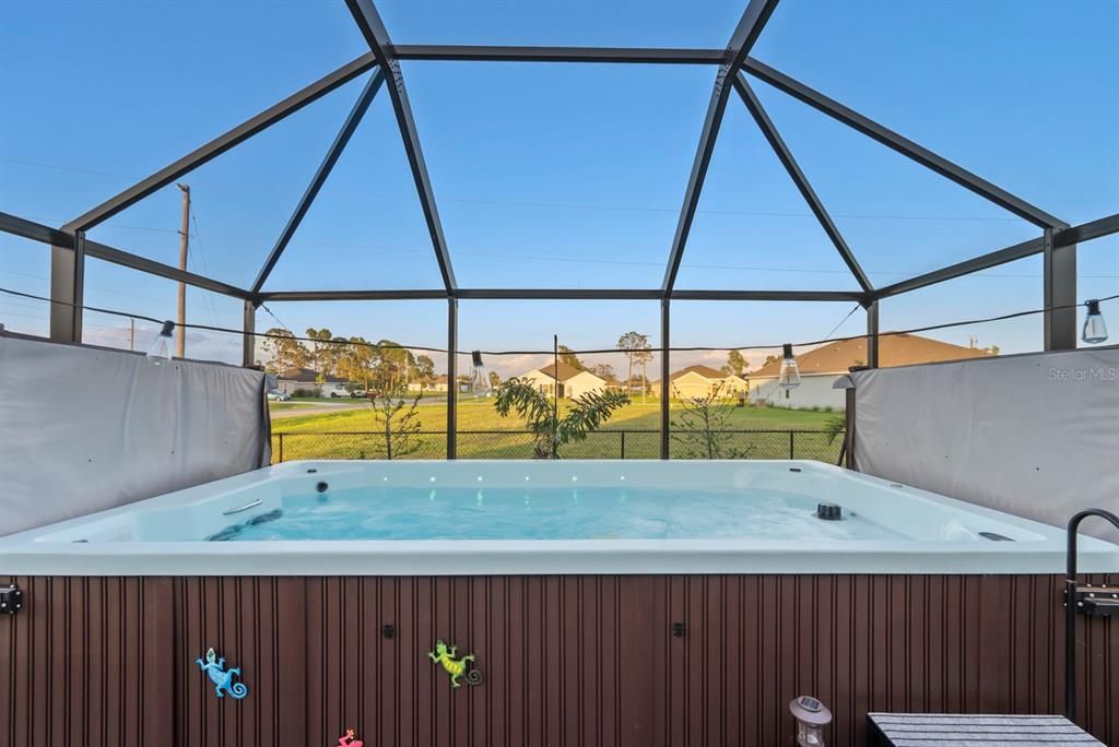 For Sale: $399,000 (4 beds, 2 baths, 2102 Square Feet)