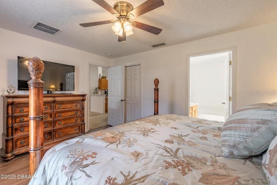 For Sale: $312,000 (3 beds, 2 baths, 1621 Square Feet)