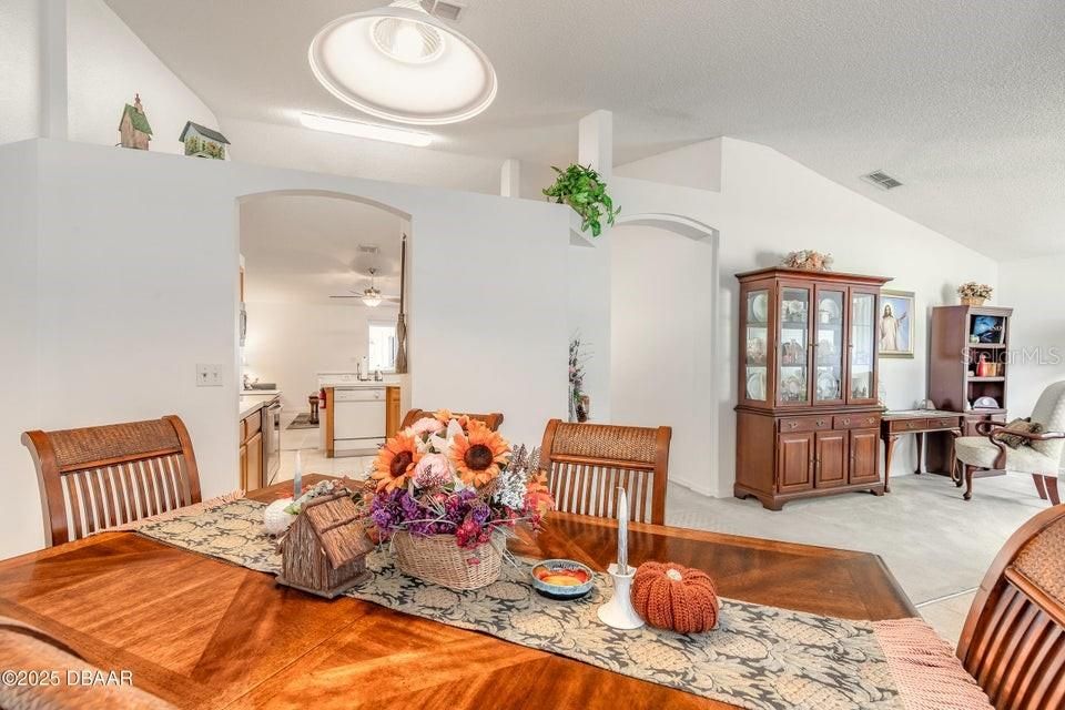 For Sale: $312,000 (3 beds, 2 baths, 1621 Square Feet)