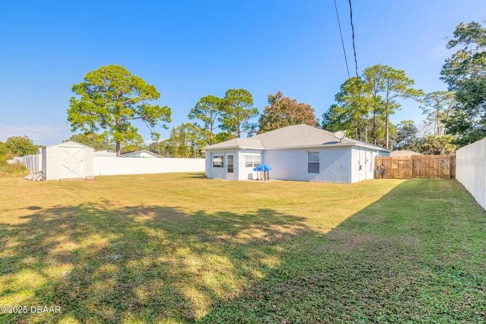 For Sale: $312,000 (3 beds, 2 baths, 1621 Square Feet)