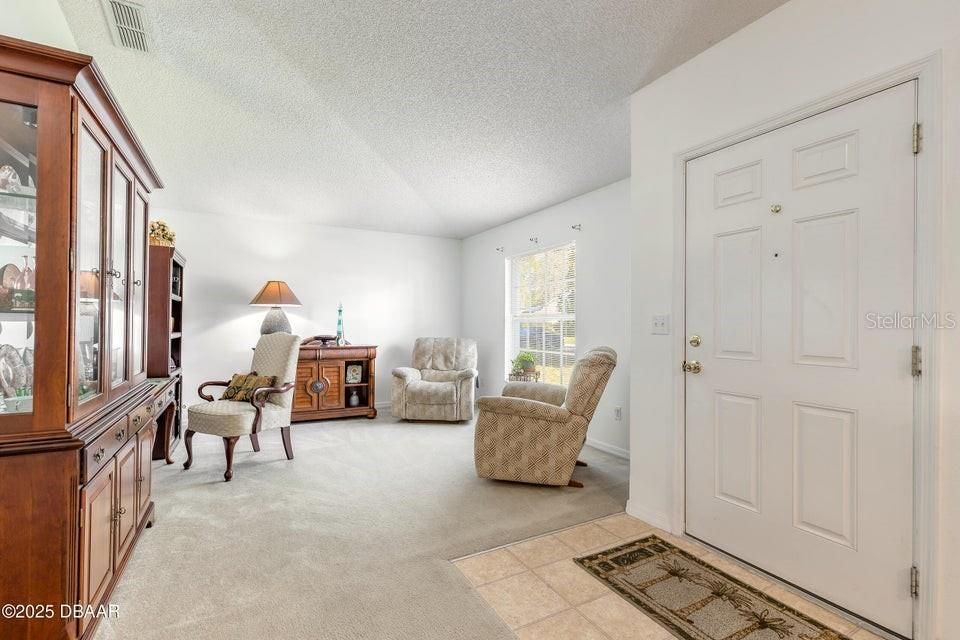 For Sale: $312,000 (3 beds, 2 baths, 1621 Square Feet)