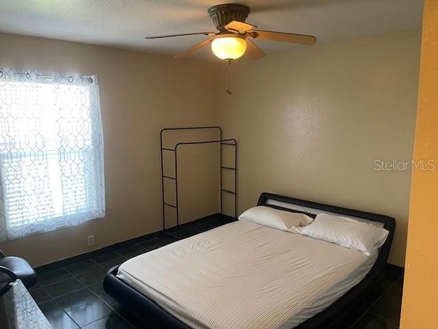 待售: $280,000 (3 贝兹, 2 浴室, 1232 平方英尺)