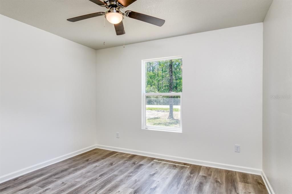 For Sale: $359,000 (4 beds, 2 baths, 1651 Square Feet)