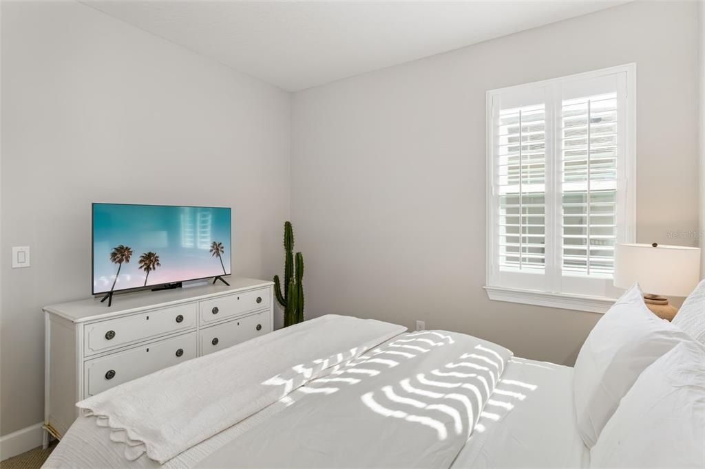 待售: $475,000 (4 贝兹, 2 浴室, 1916 平方英尺)