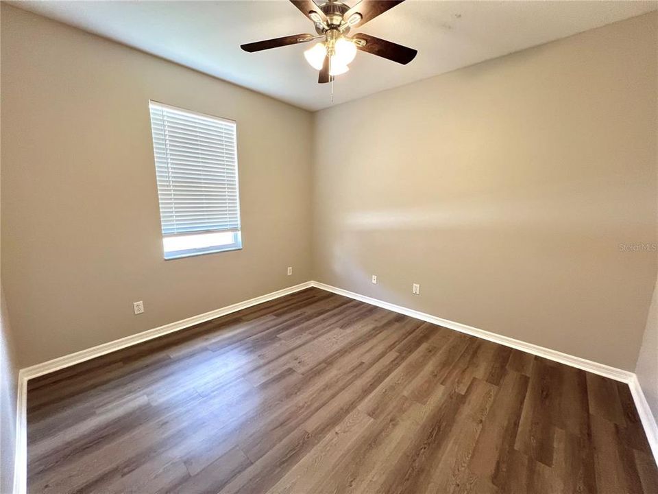 For Rent: $2,250 (4 beds, 2 baths, 1828 Square Feet)