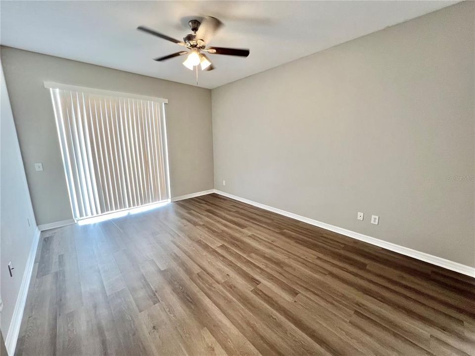 For Rent: $2,250 (4 beds, 2 baths, 1828 Square Feet)