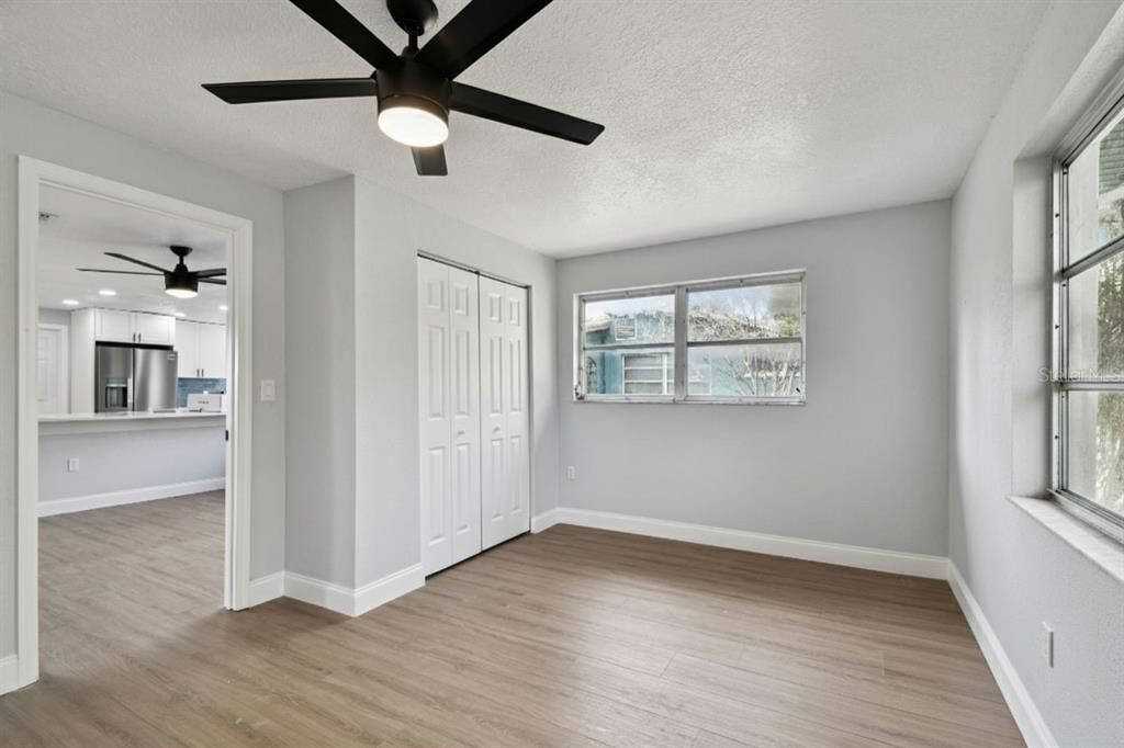 На продажу: $380,000 (3 спален, 2 ванн, 1414 Квадратных фут)