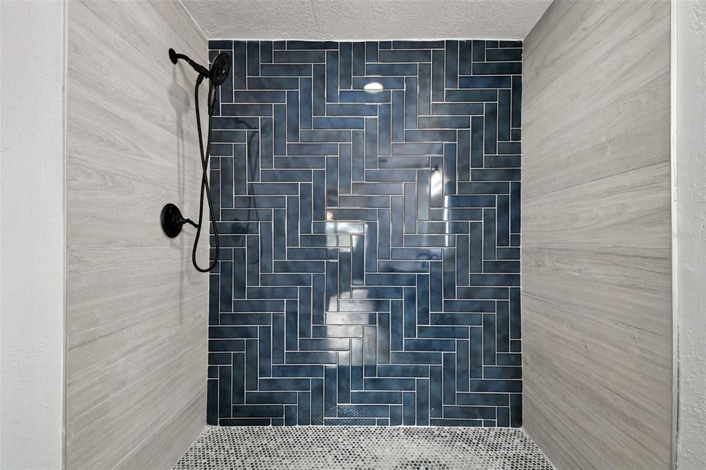 На продажу: $380,000 (3 спален, 2 ванн, 1414 Квадратных фут)