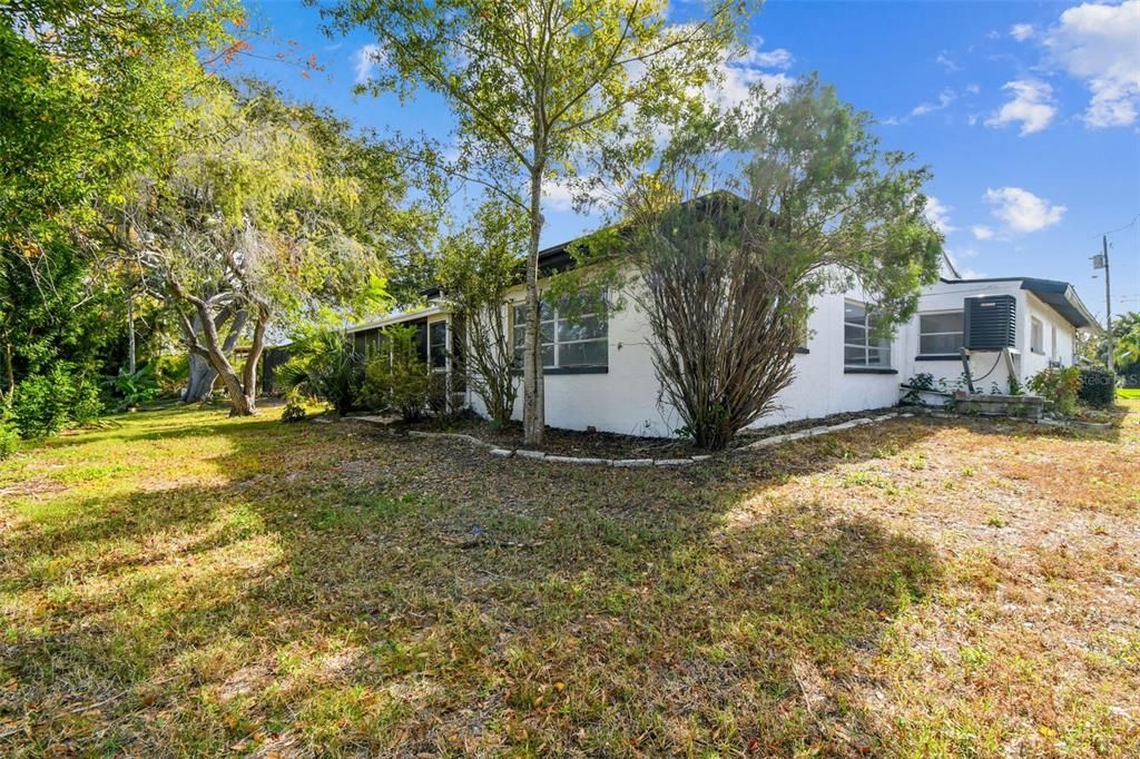 На продажу: $380,000 (3 спален, 2 ванн, 1414 Квадратных фут)