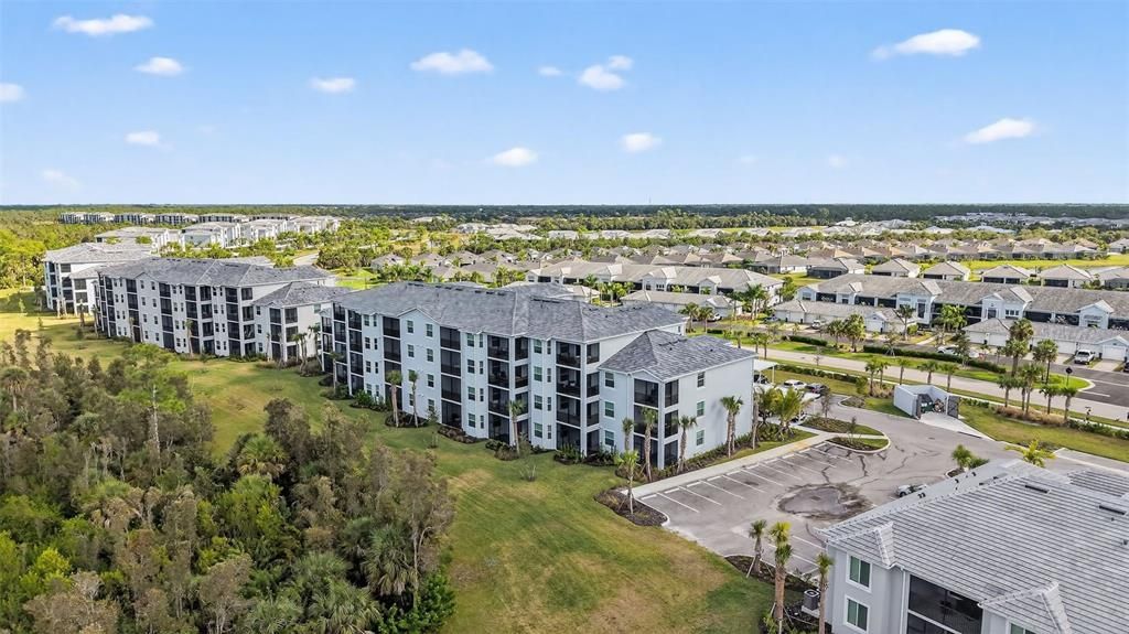 На продажу: $199,000 (2 спален, 2 ванн, 1157 Квадратных фут)