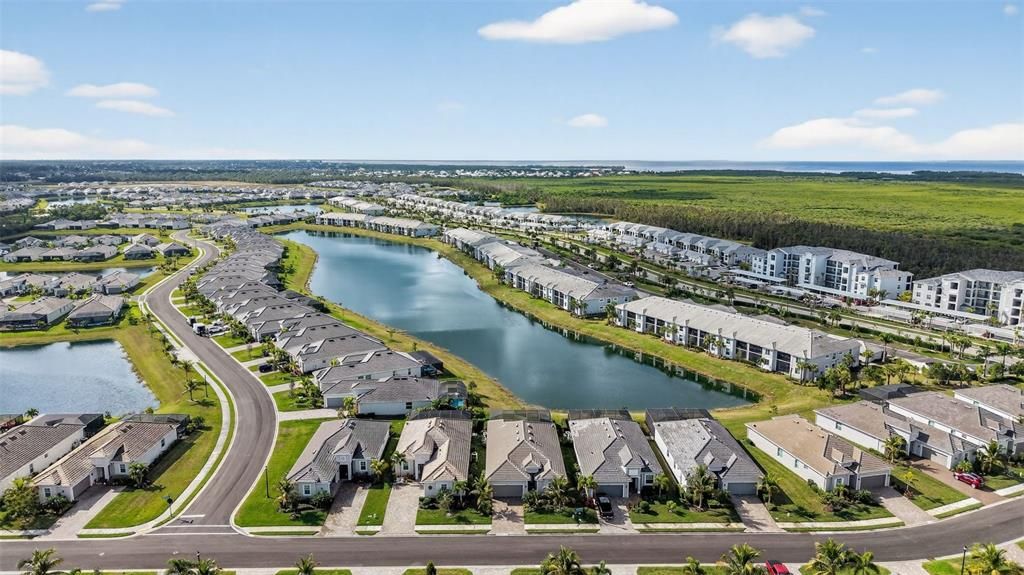 На продажу: $199,000 (2 спален, 2 ванн, 1157 Квадратных фут)