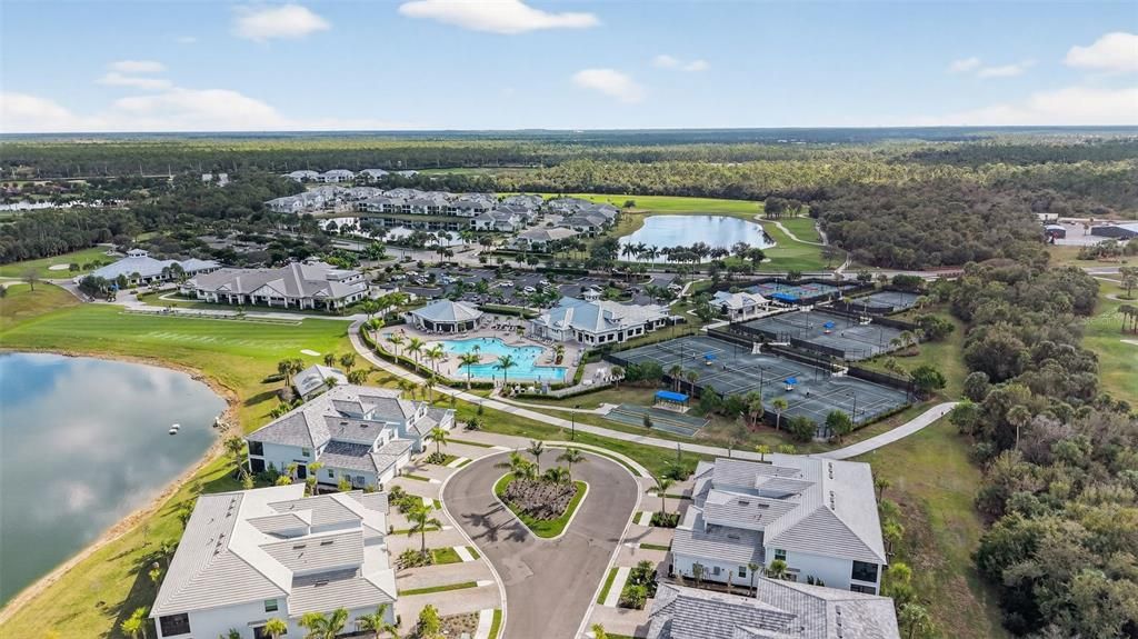 На продажу: $199,000 (2 спален, 2 ванн, 1157 Квадратных фут)