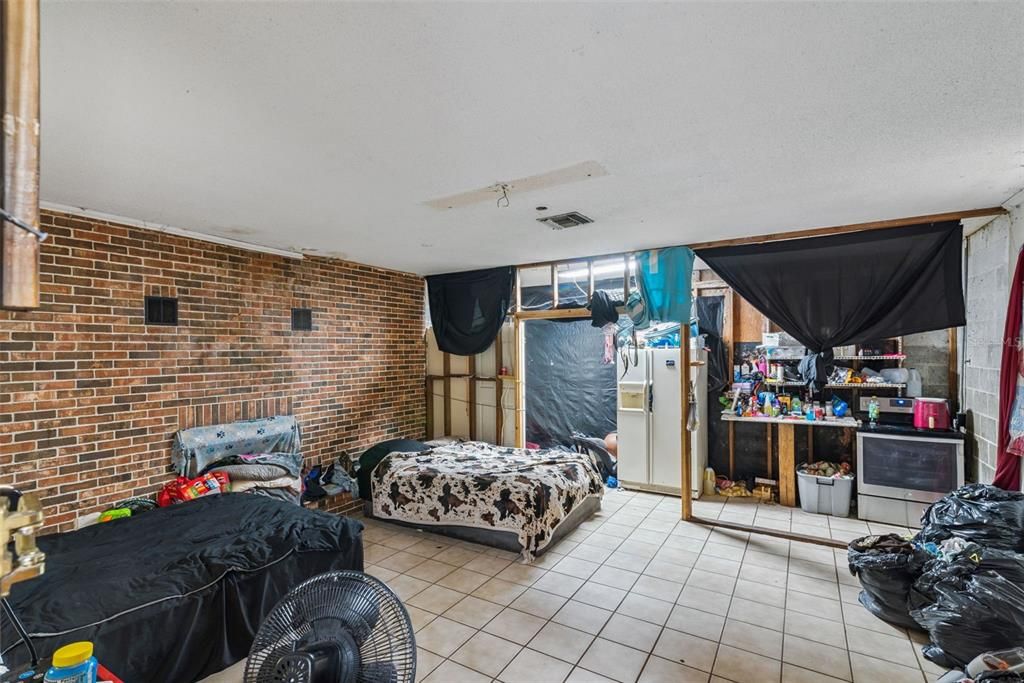 En Venta: $600,000 (4 camas, 2 baños, 2506 Pies cuadrados)