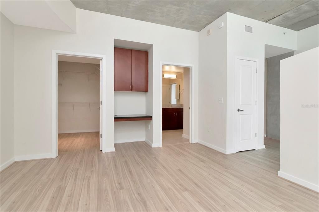 出租: $2,450 (1 贝兹, 1 浴室, 772 平方英尺)