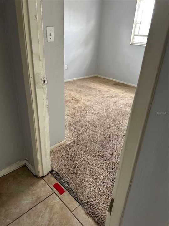 待售: $227,000 (3 贝兹, 2 浴室, 1064 平方英尺)