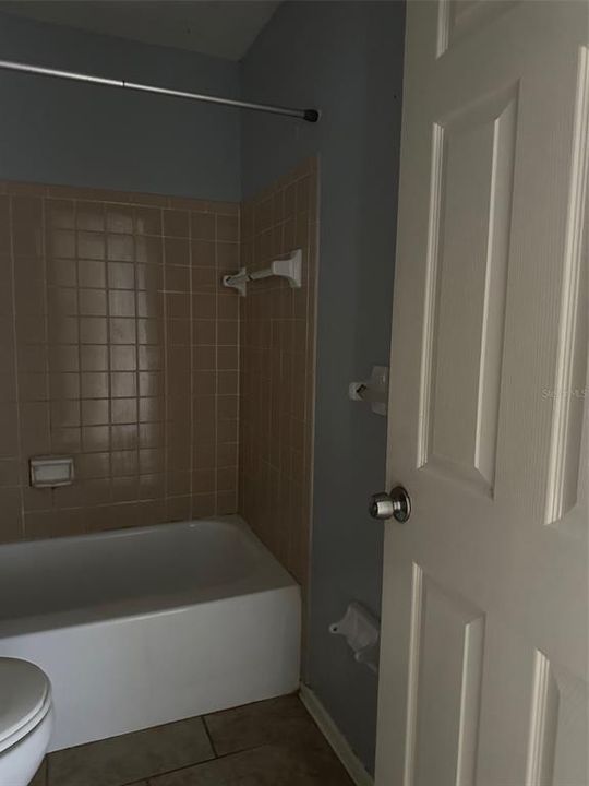 待售: $227,000 (3 贝兹, 2 浴室, 1064 平方英尺)