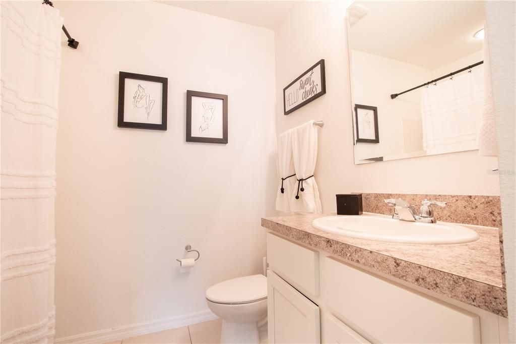 For Sale: $310,000 (3 beds, 2 baths, 1639 Square Feet)