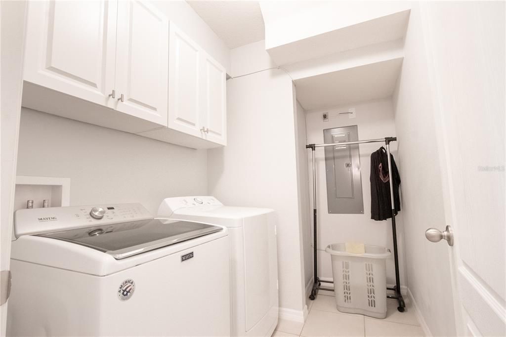 For Sale: $310,000 (3 beds, 2 baths, 1639 Square Feet)