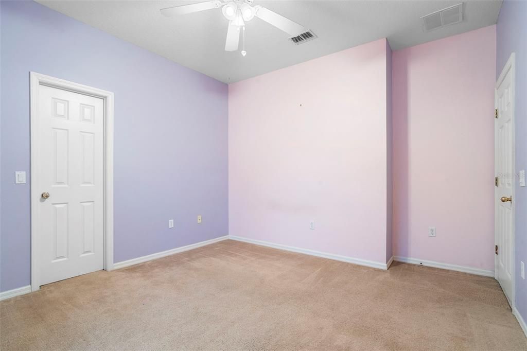 待售: $670,000 (5 贝兹, 4 浴室, 3340 平方英尺)