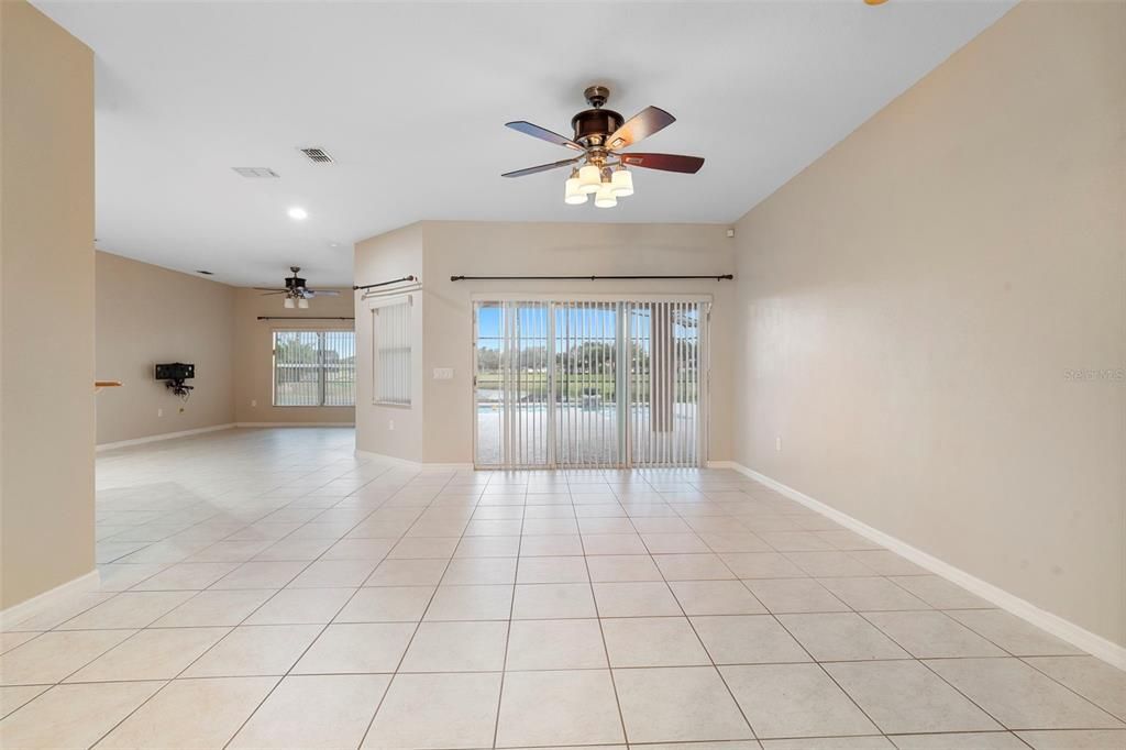 待售: $670,000 (5 贝兹, 4 浴室, 3340 平方英尺)