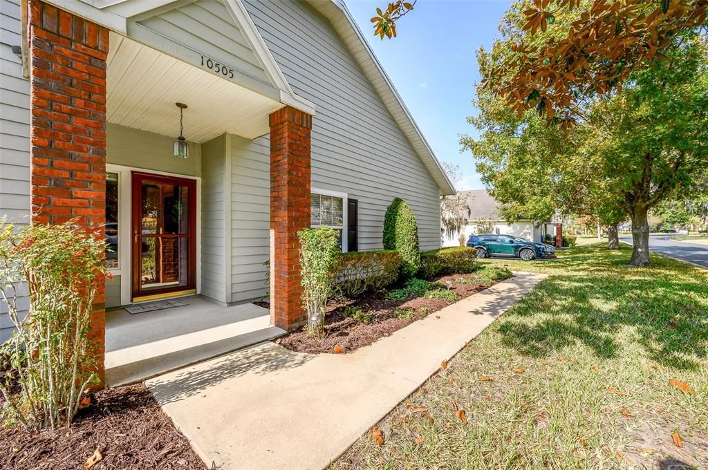 For Sale: $329,000 (3 beds, 2 baths, 1787 Square Feet)