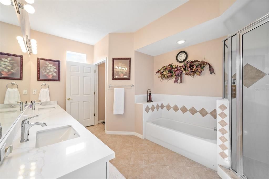 For Sale: $329,000 (3 beds, 2 baths, 1787 Square Feet)