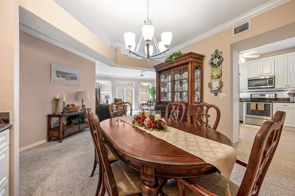 For Sale: $329,000 (3 beds, 2 baths, 1787 Square Feet)