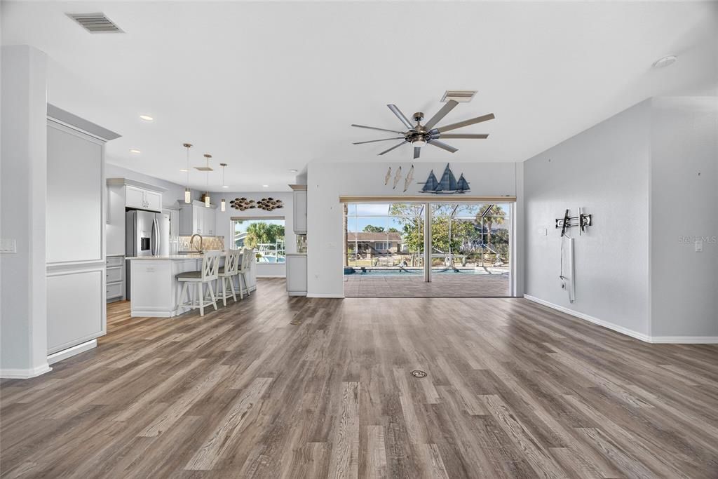 For Sale: $599,000 (4 beds, 3 baths, 2104 Square Feet)