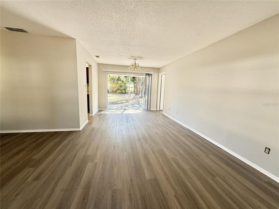 待售: $378,000 (3 贝兹, 2 浴室, 1641 平方英尺)