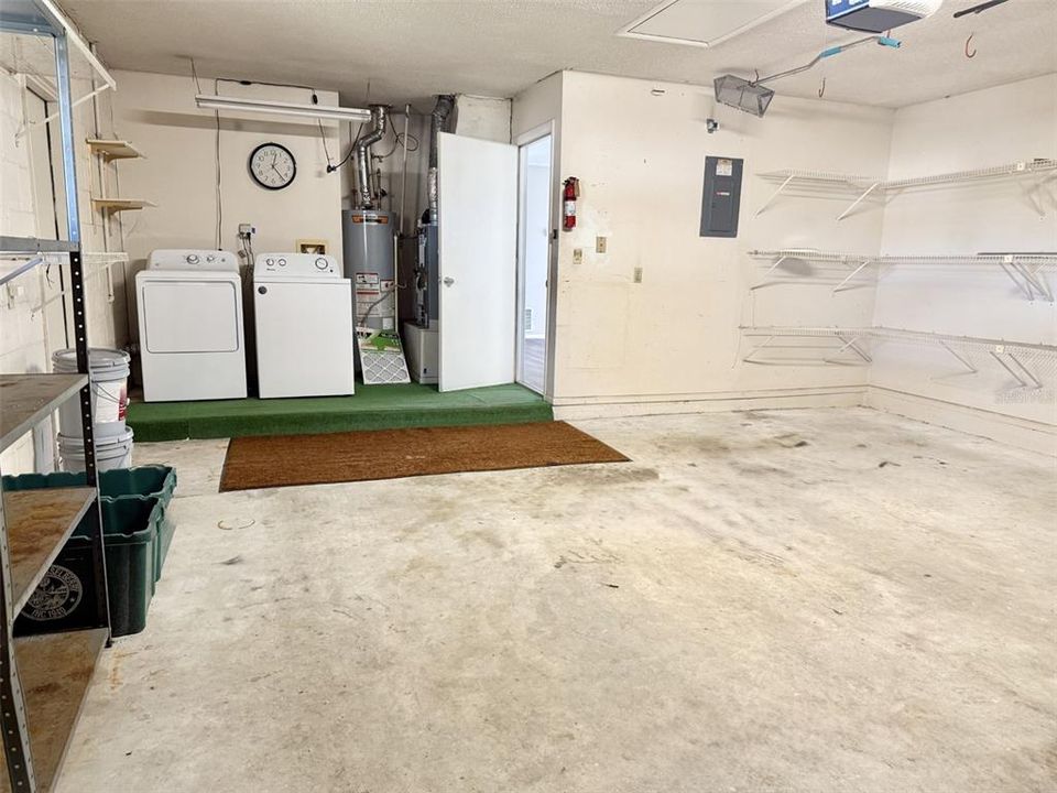 For Sale: $378,000 (4 beds, 2 baths, 1641 Square Feet)