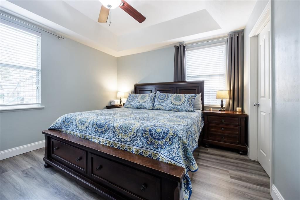 For Sale: $295,000 (3 beds, 2 baths, 1402 Square Feet)