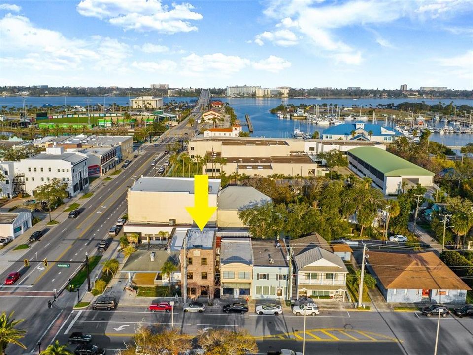 待售: $599,900 (3 贝兹, 3 浴室, 2951 平方英尺)