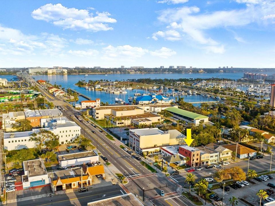 待售: $599,900 (3 贝兹, 3 浴室, 2951 平方英尺)