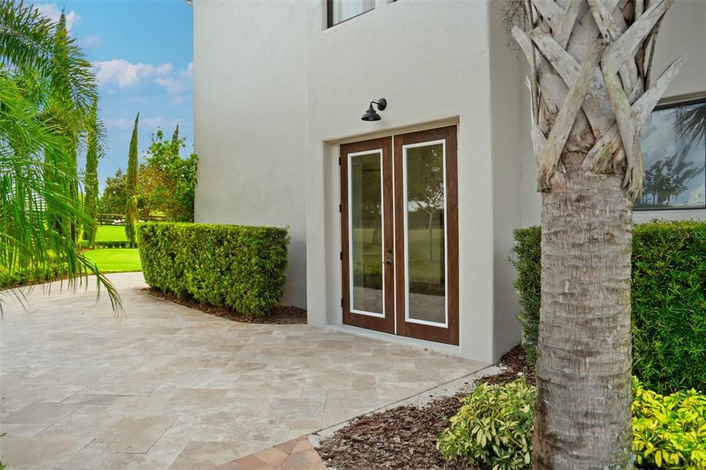 For Sale: $2,750,000 (7 beds, 9 baths, 7782 Square Feet)