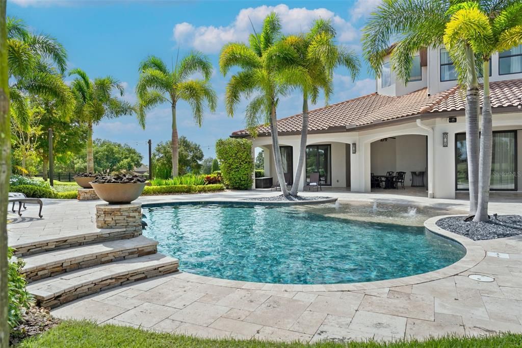 For Sale: $2,750,000 (7 beds, 9 baths, 7782 Square Feet)