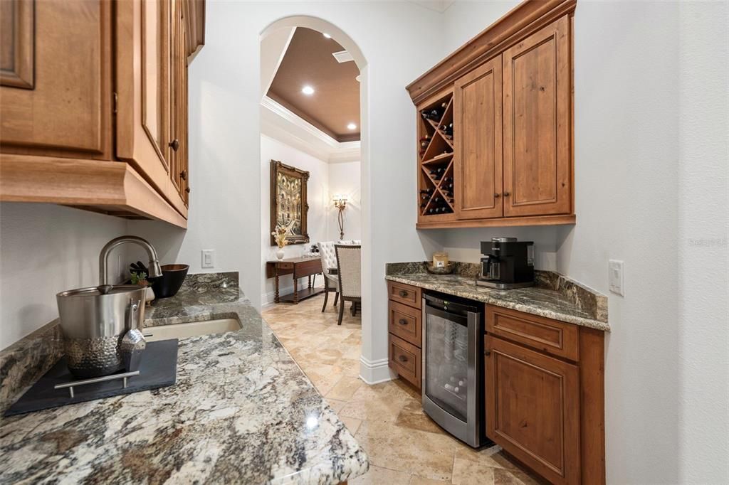 For Sale: $2,750,000 (7 beds, 9 baths, 7782 Square Feet)