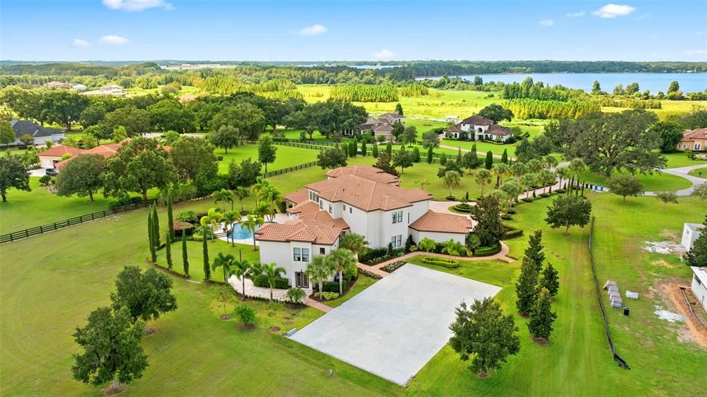 For Sale: $2,750,000 (7 beds, 9 baths, 7782 Square Feet)