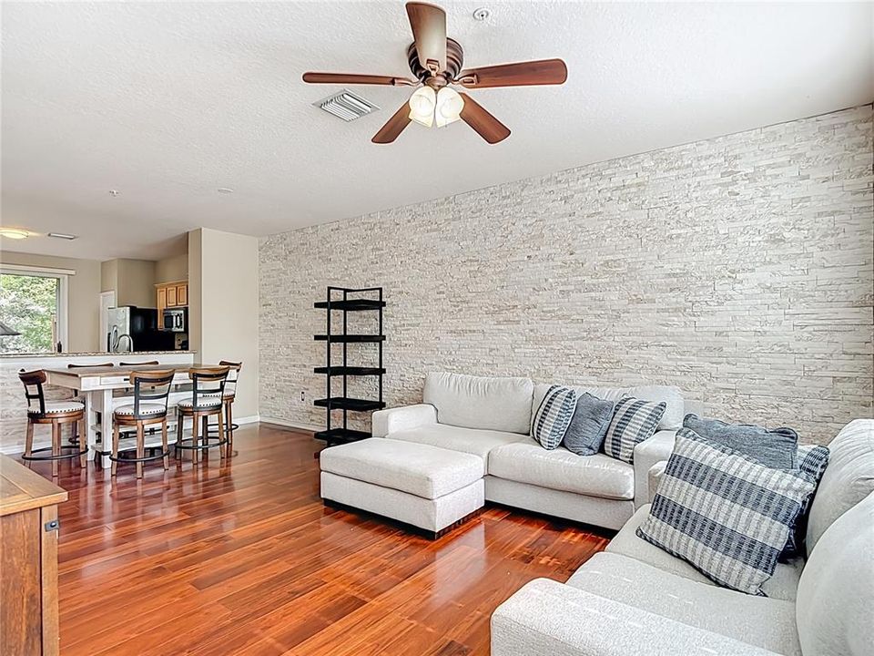 En Renta: $2,750 (3 camas, 2 baños, 1844 Pies cuadrados)