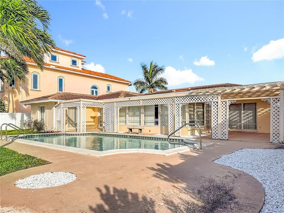 На продажу: $1,275,000 (3 спален, 2 ванн, 2210 Квадратных фут)