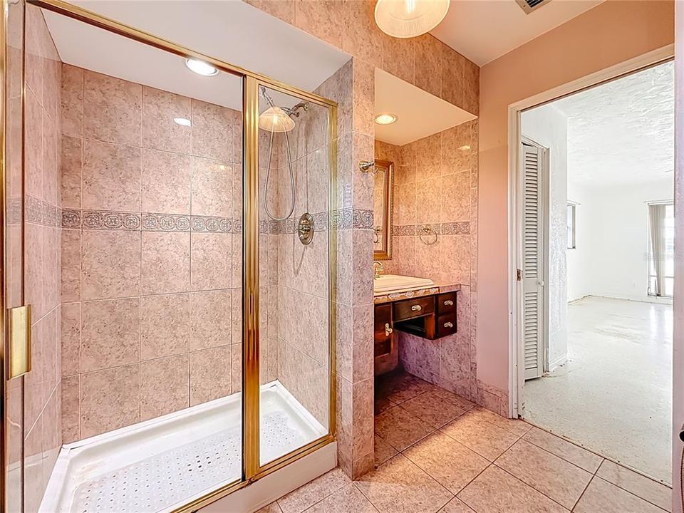 На продажу: $1,275,000 (3 спален, 2 ванн, 2210 Квадратных фут)