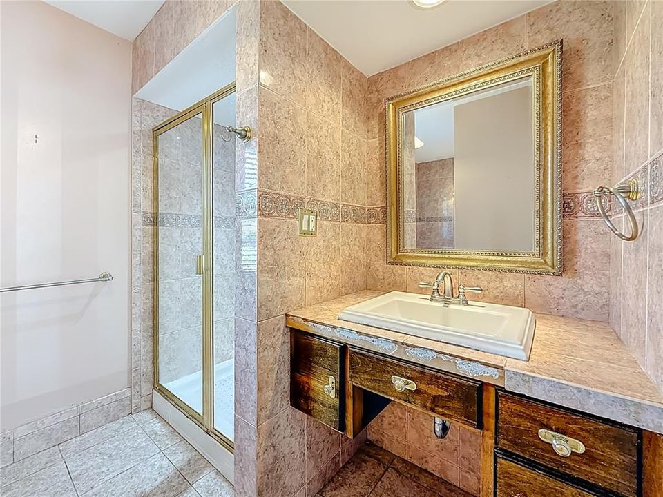 На продажу: $1,275,000 (3 спален, 2 ванн, 2210 Квадратных фут)